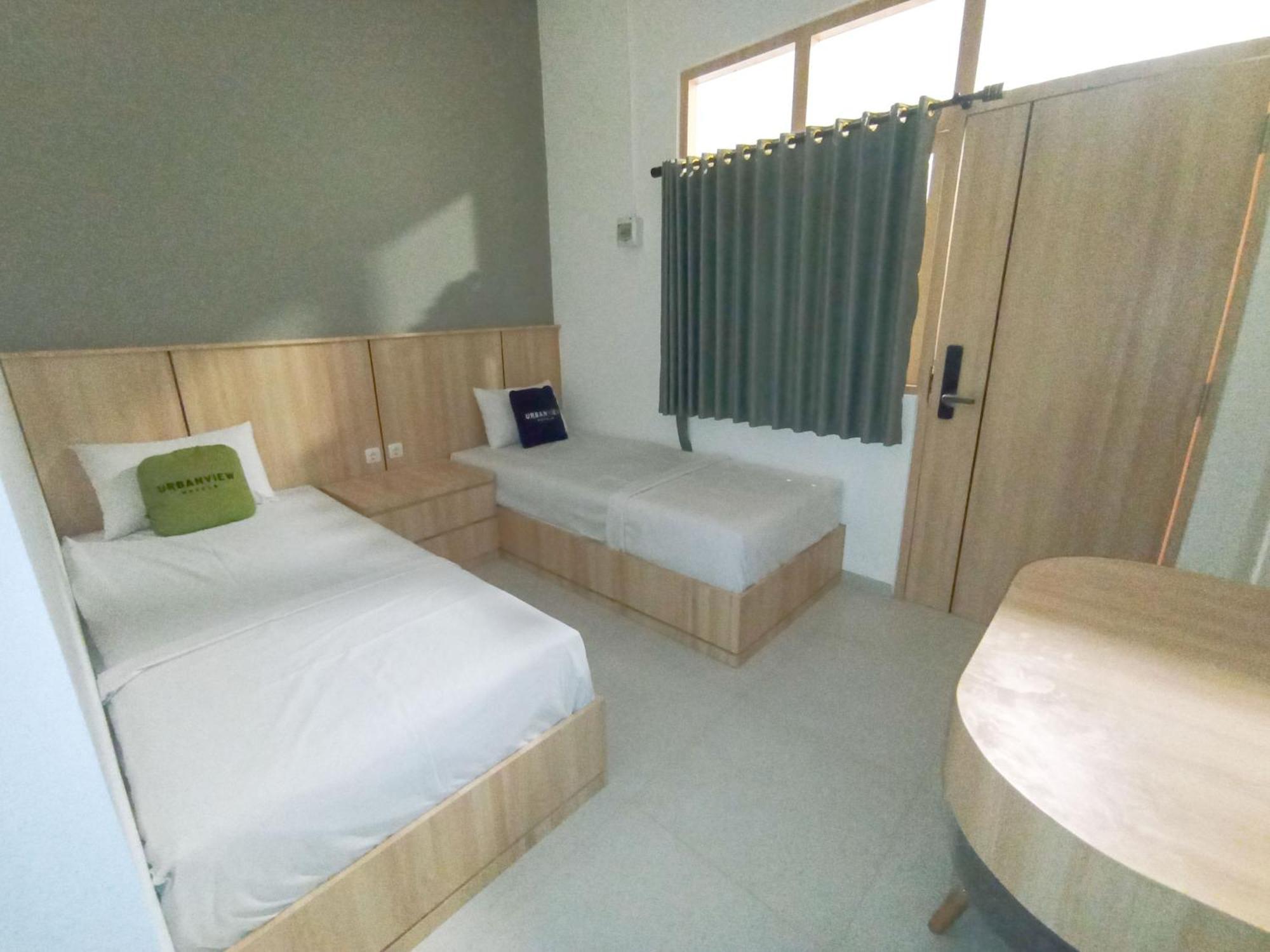Urbanview Hotel Subali Purwokerto Exterior foto