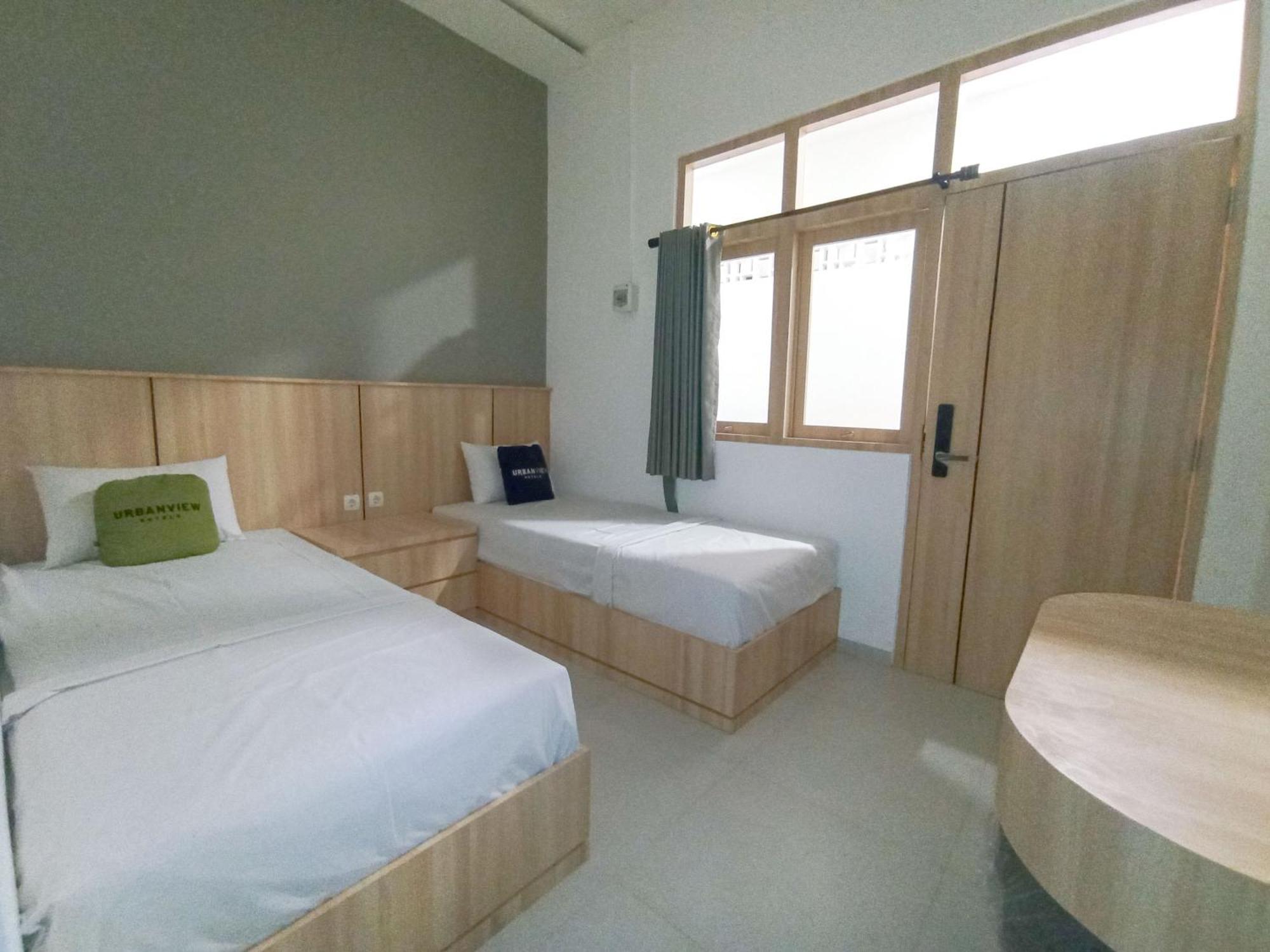 Urbanview Hotel Subali Purwokerto Exterior foto